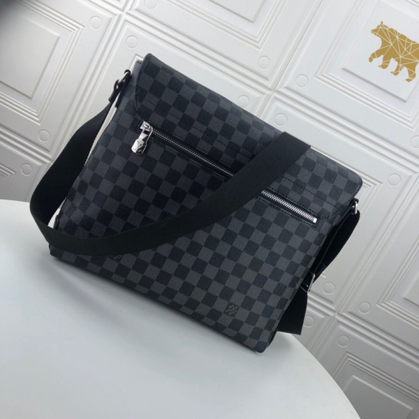 ルイヴィトンバッグ側面デザイン